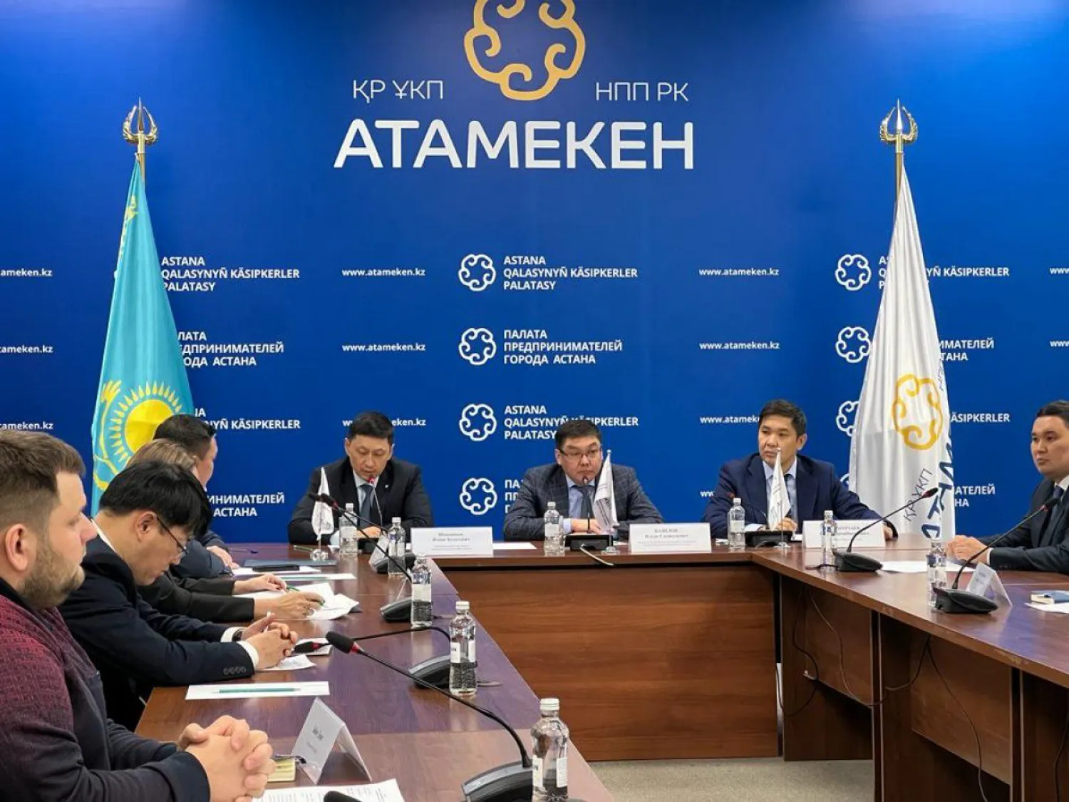 Состоялась встреча предпринимателей с представителями государственных структур