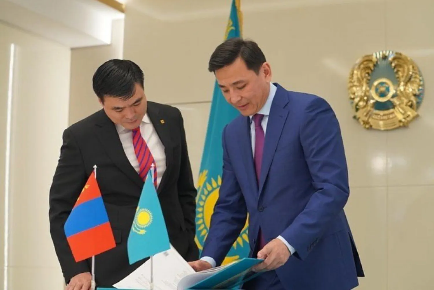 Алтай Кульгинов провел встречу с представителями Монголии