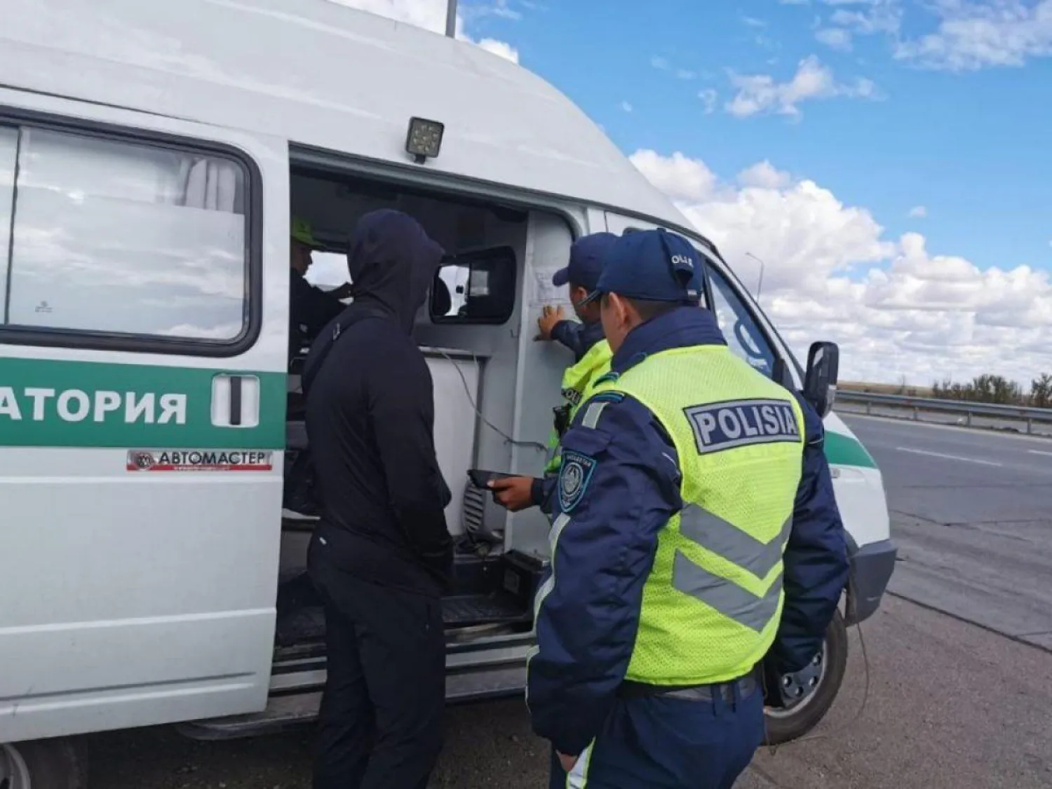 На токсичность выхлопных газов проверили свыше 16 тысяч машин в столице