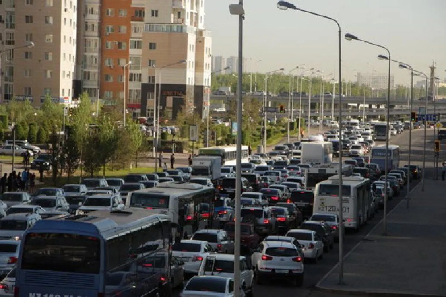 Более 400 тысяч транспортных средств зарегистрировано в Астане