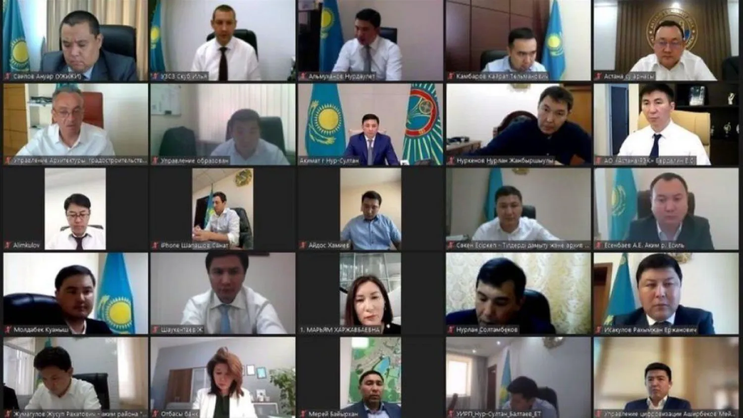 Аким столицы провел еженедельный прием граждан