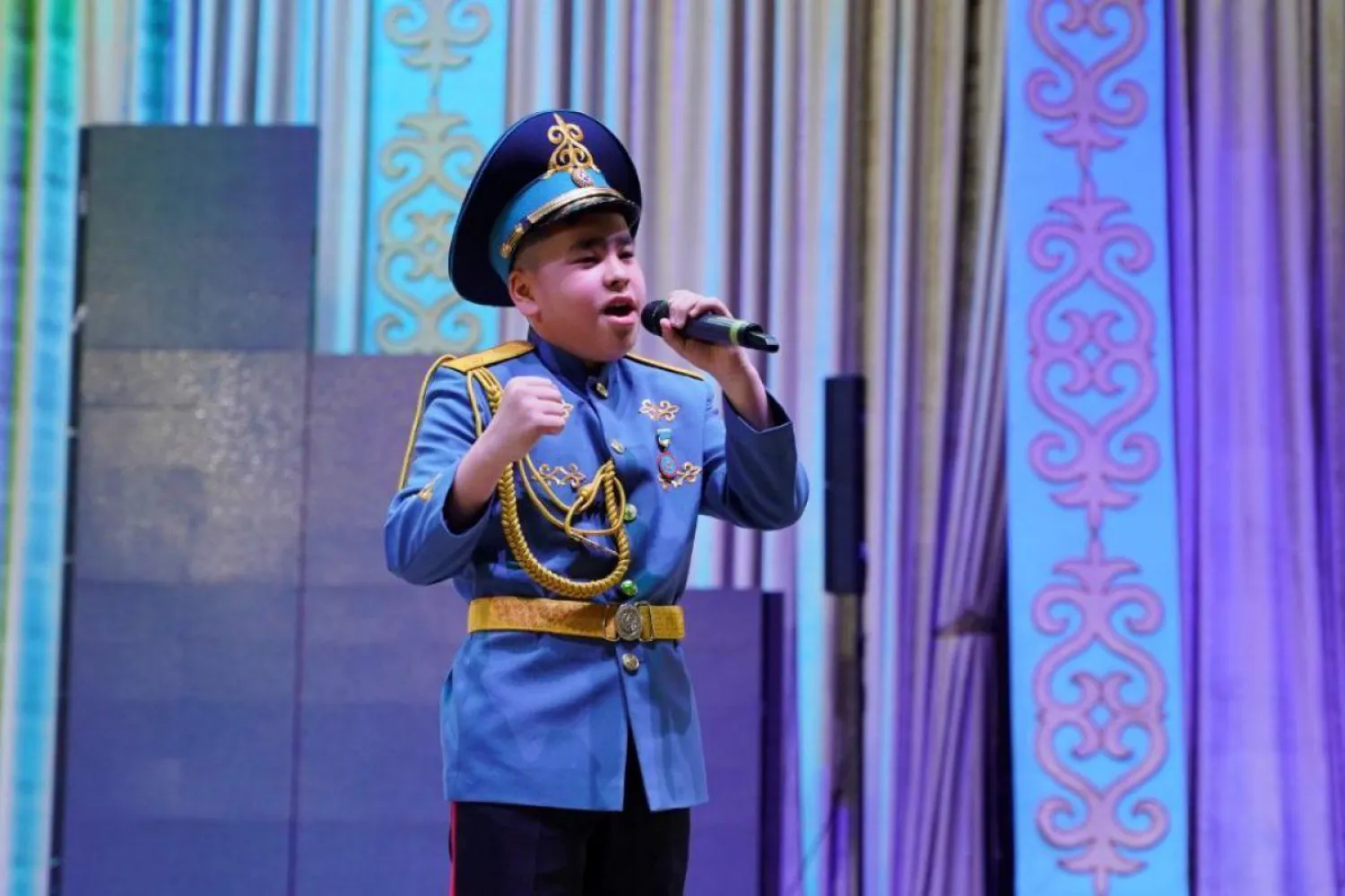 Финал конкурса военно-патриотической песни провели в столице