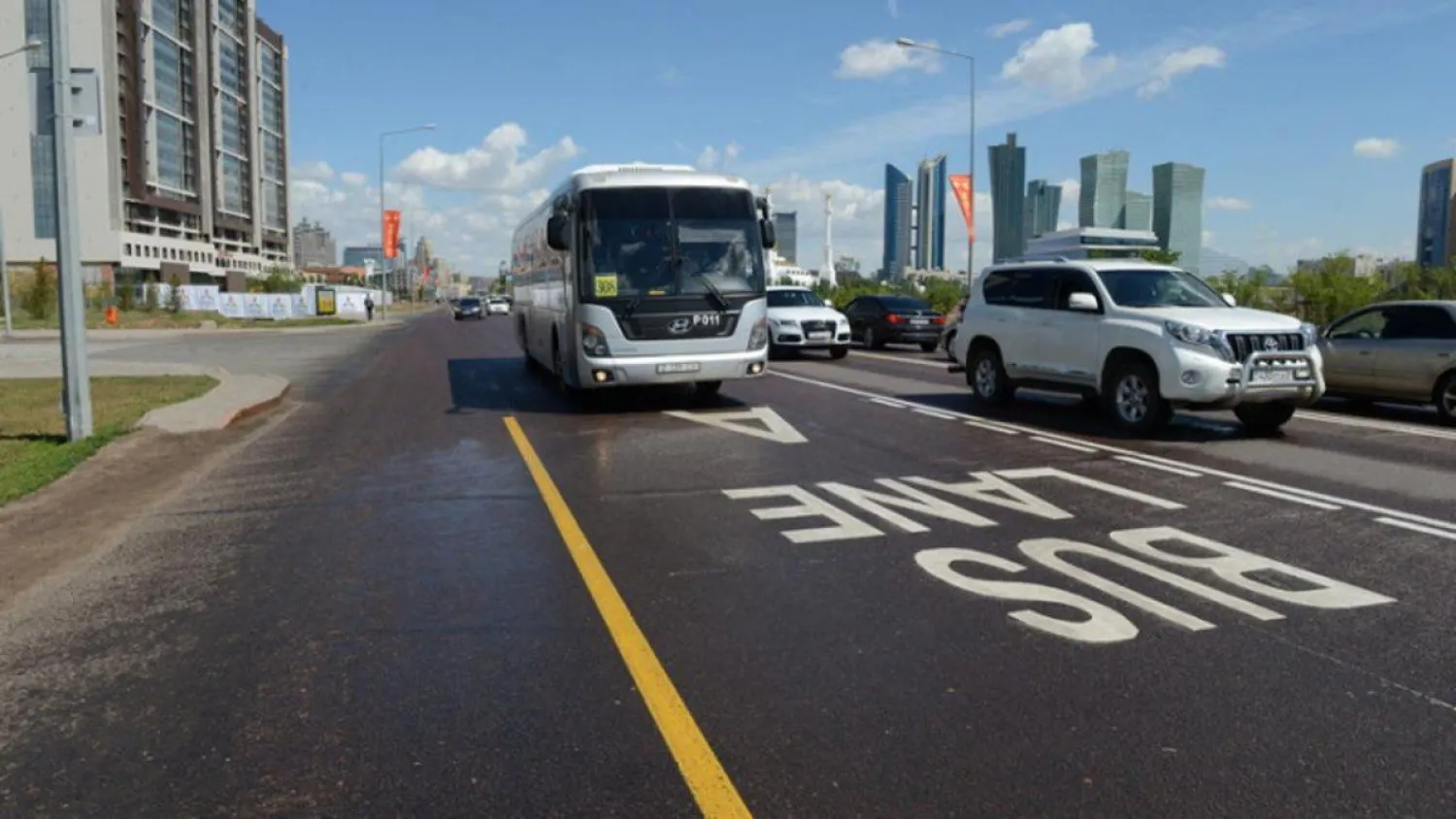 На одной из улиц Нур-Султана запустили Bus Lane