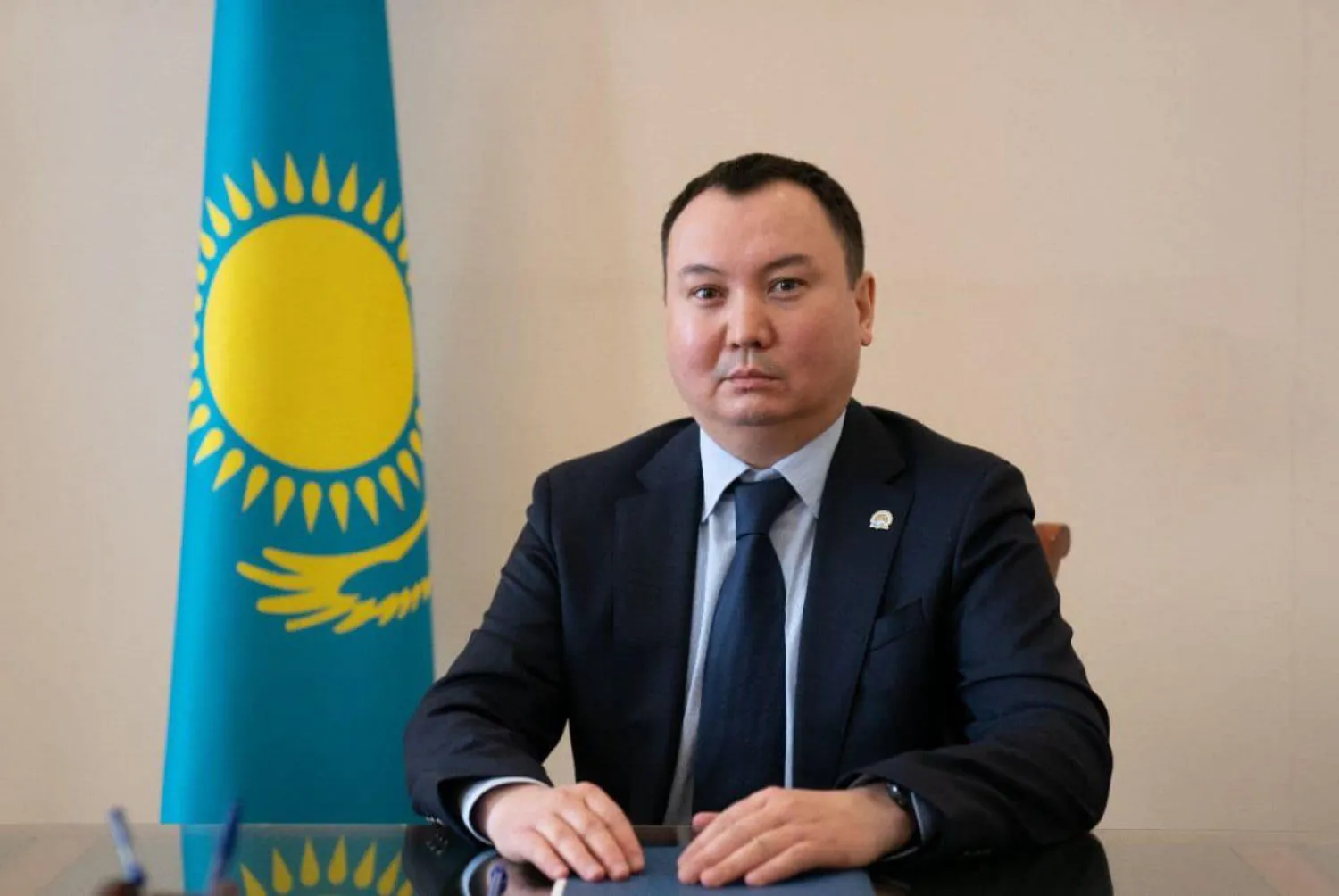 Новый аким района Есиль предложил горожанам встречаться ежедневно