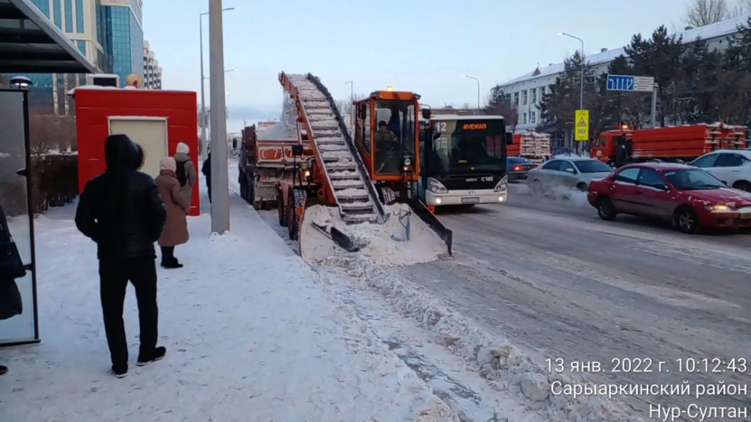 Свыше 21 тыс. кубометров снега вывезли прошлой ночью из столицы