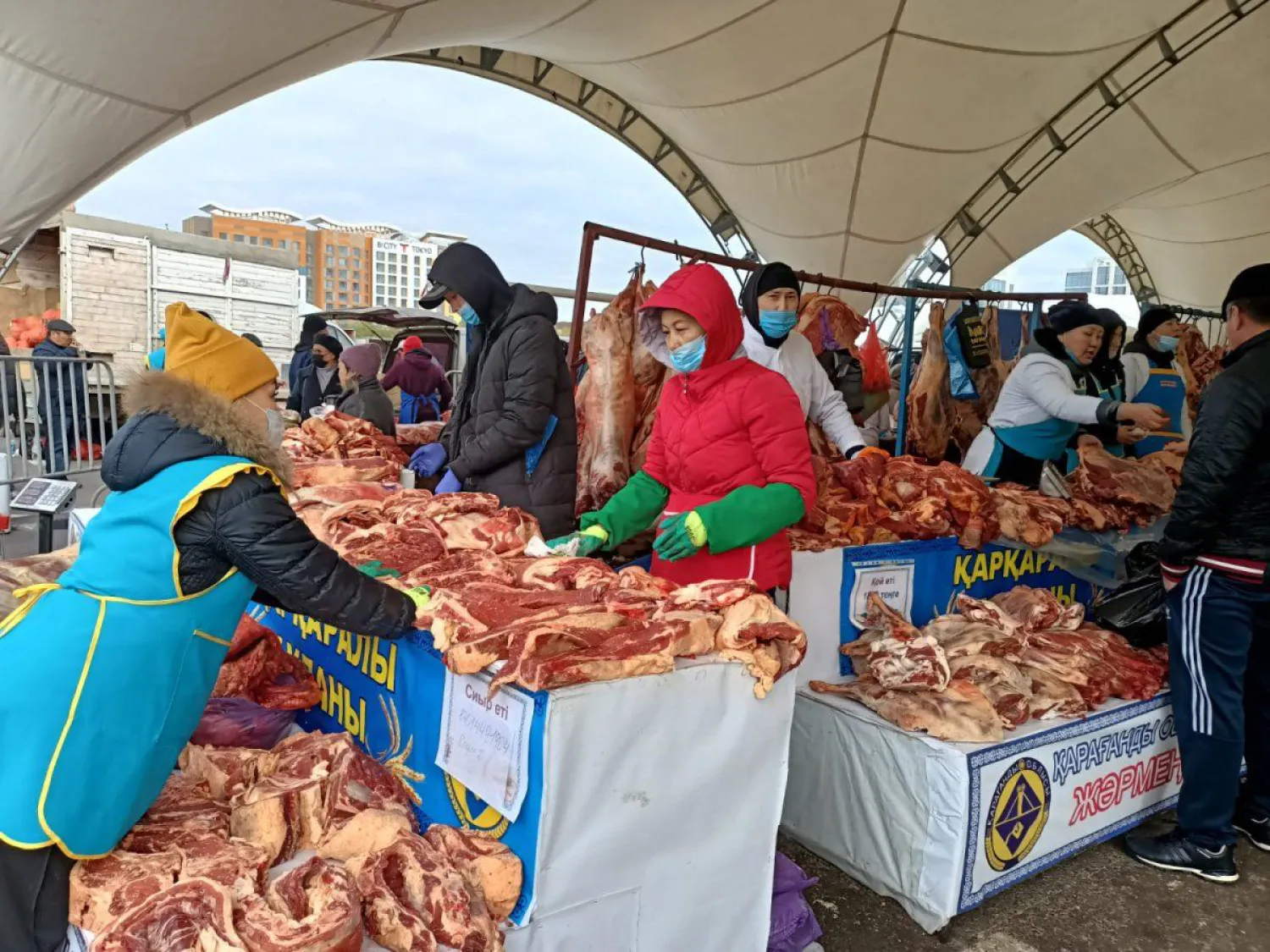 Какая продукция Карагандинской области пользуется спросом у астанчан на ярмарке?