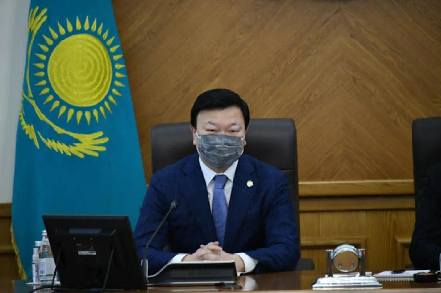 Президент заслушал отчет министра здравоохранения Алексея Цоя