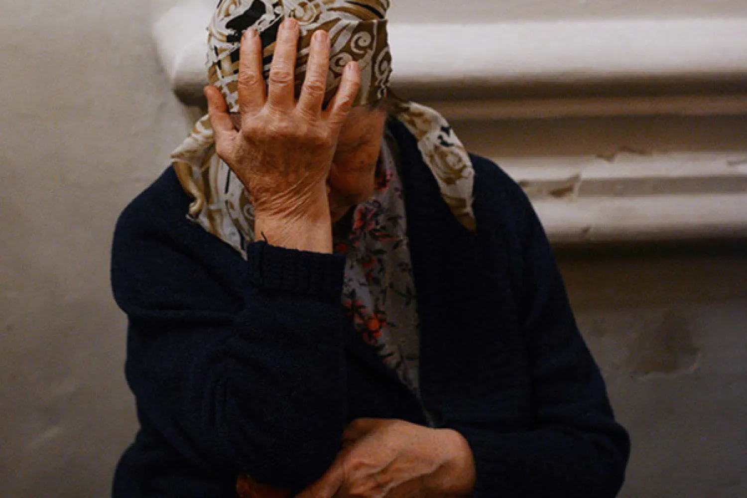 "Оскорблял 78-летнюю мать": Мужчину арестовали на 10 суток