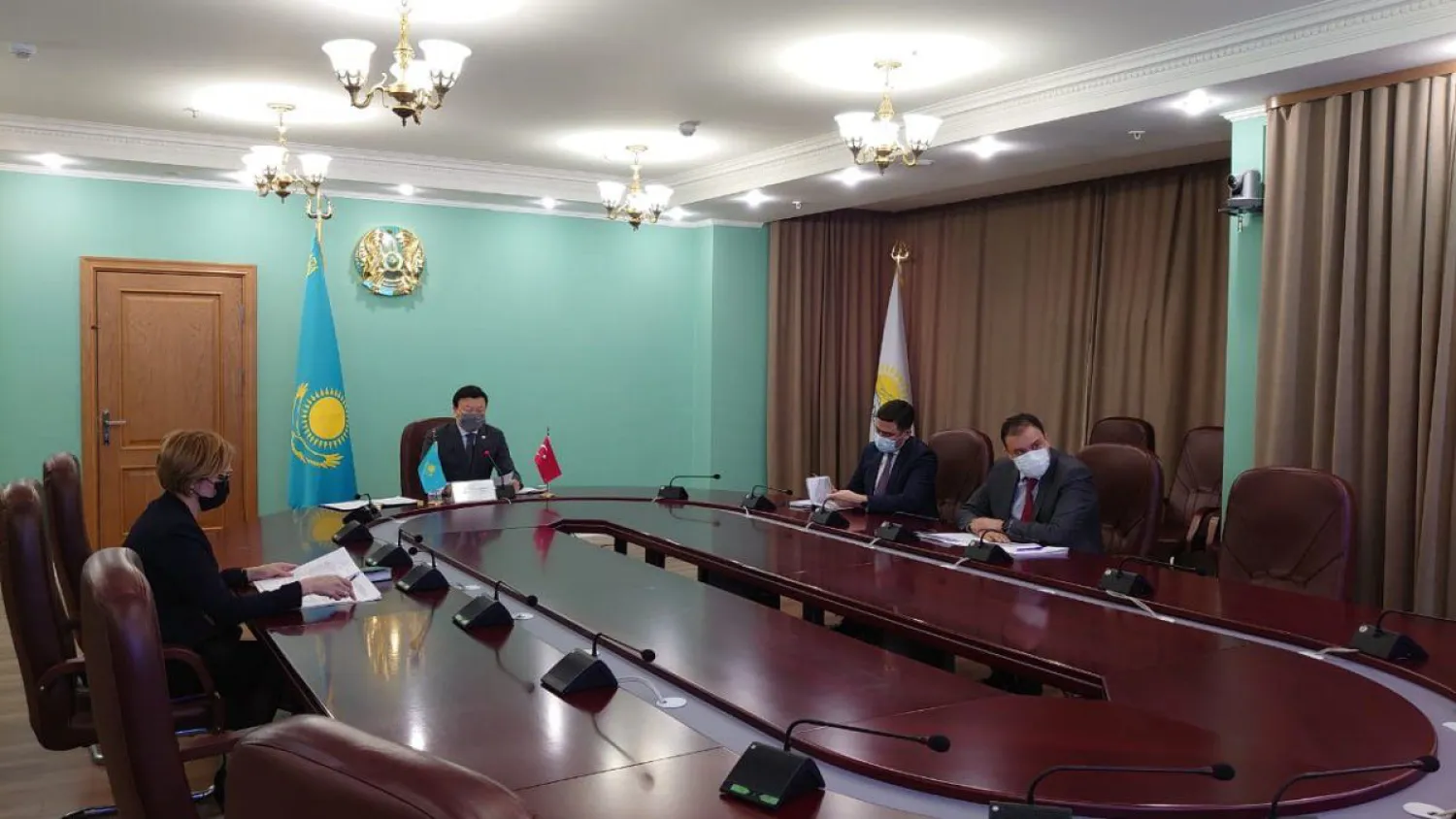 Минздрав РК и компания «Нобел» подписали меморандум по производству лекарственных препаратов 