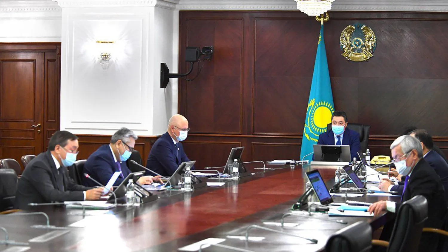 Аскар Мамин поручил разработать Дорожную карту дальнейшей цифровизации АПК и земельных отношений