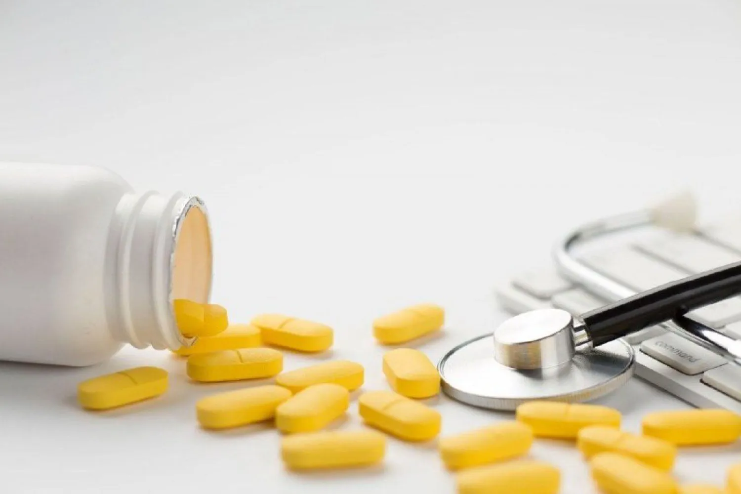 Комплексный план по развитию фармпромышленности обеспечит национальную лекарственную безопасность - Цой