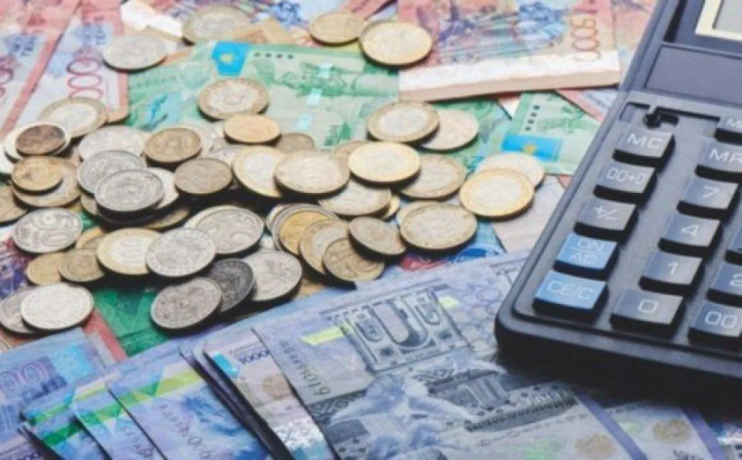 52,3 тысяч человек получили выплаты в связи с потерей работы