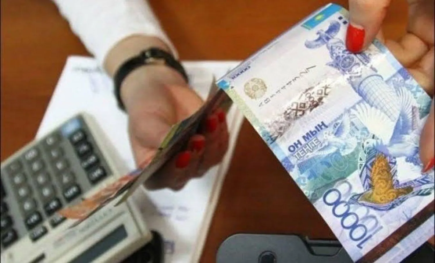 Порядка 400 тыс семей получили пособия по многодетности за июнь