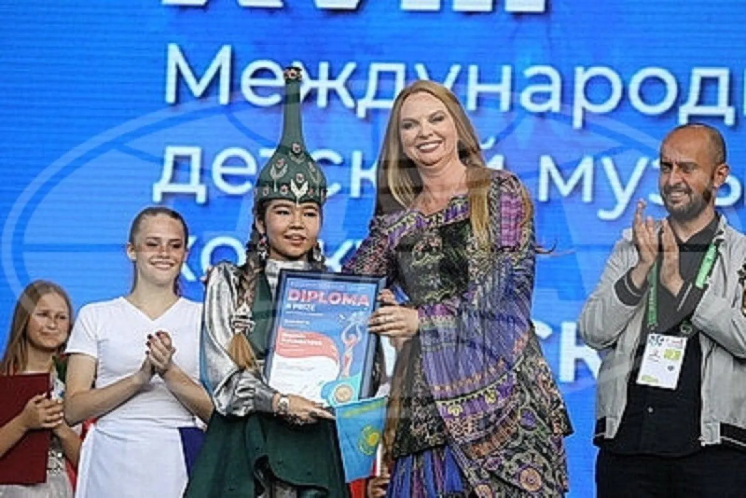 Казахстанка завоевала вторую премию "Славянского базара"