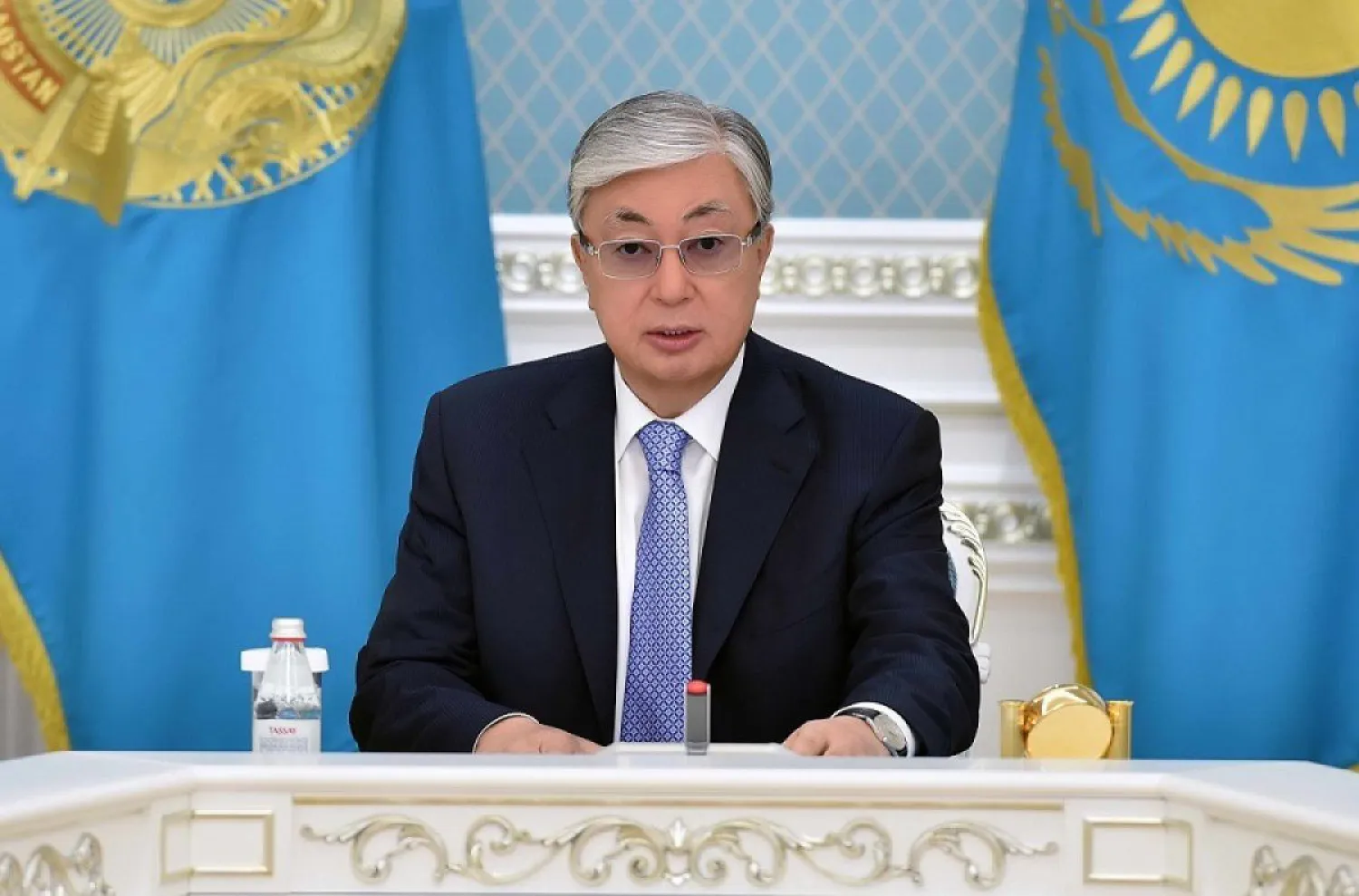 Президент поздравил сотрудников научных медцентров с разработкой тест-систем для определения COVID-19