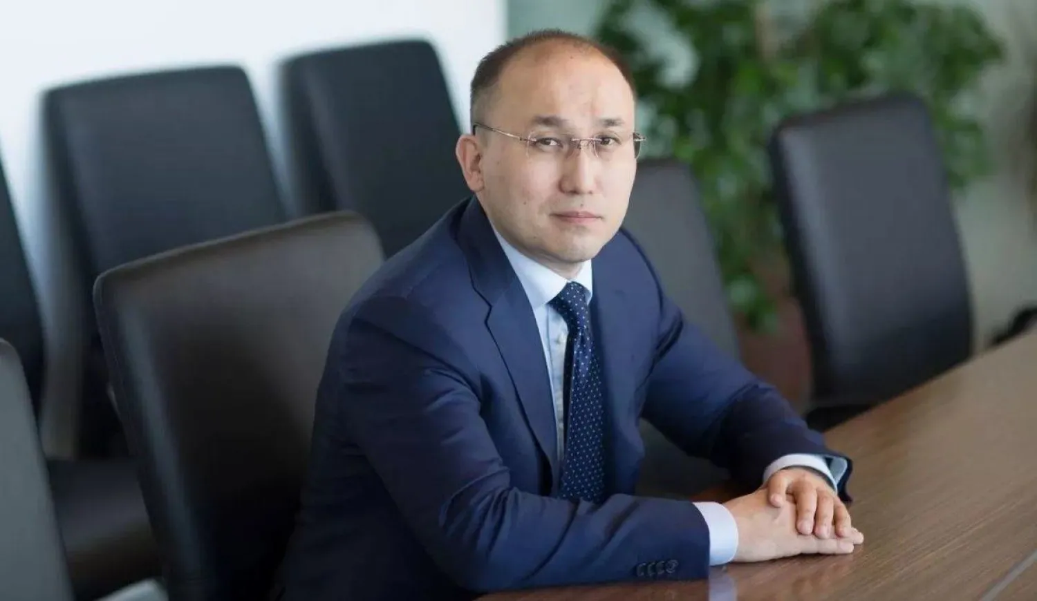 Мы должны уважать их право на неразглашение – Абаев о двух переболевших коронавирусом