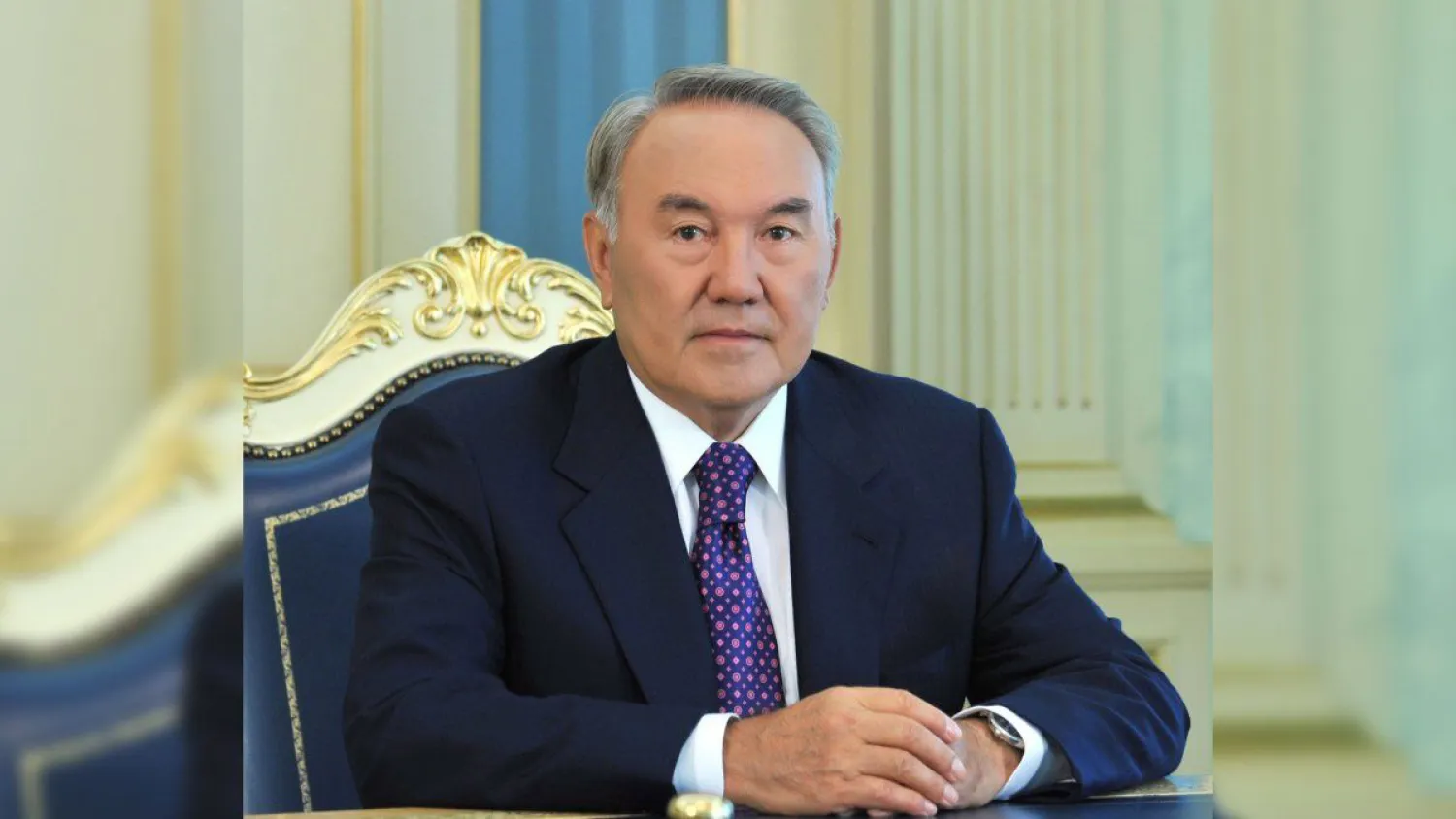 Нурсултану Назарбаеву вручили международную премию «За заслуги перед государством и обществом»