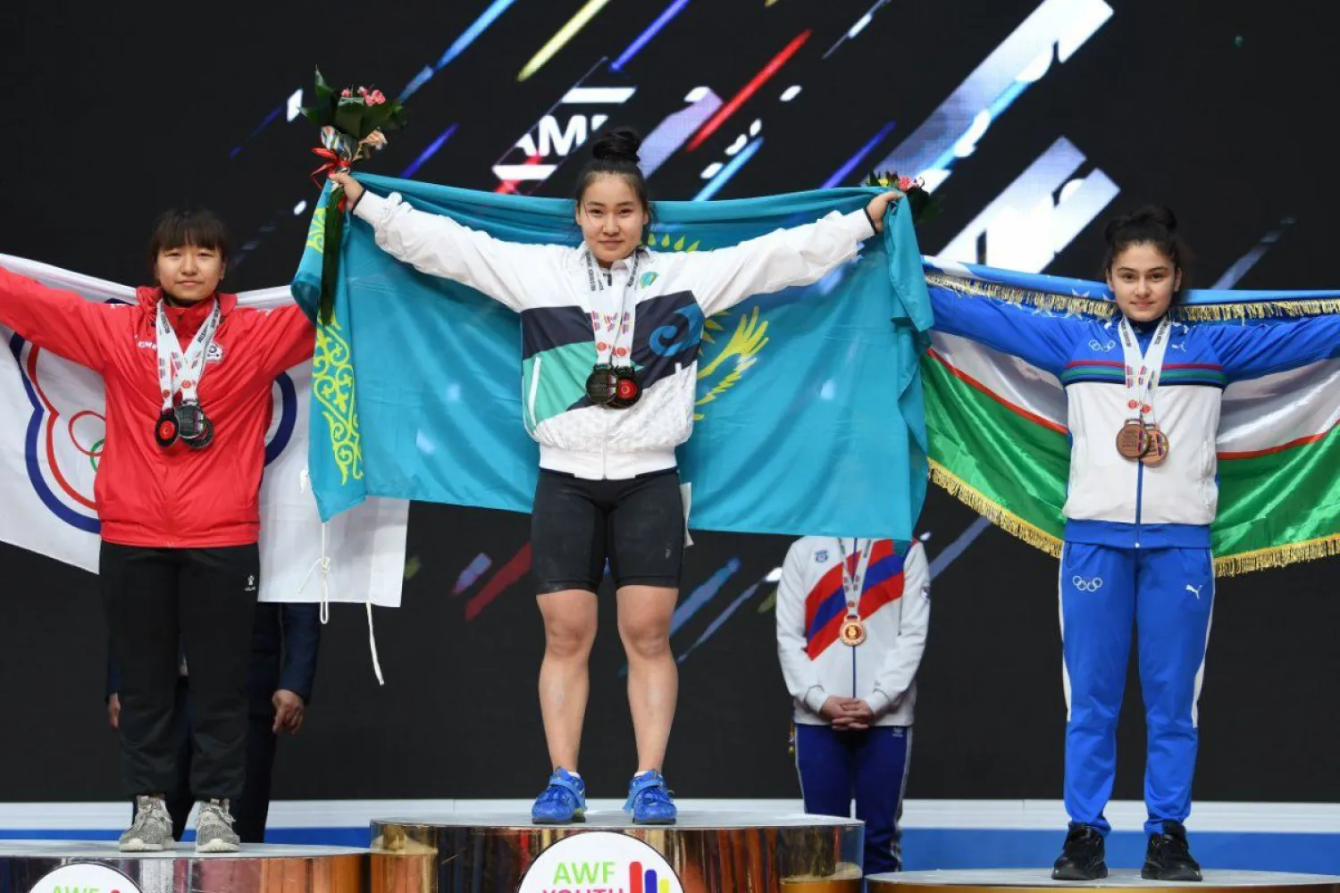 3 казахстанских спортсмена заняли призовые места на Чемпионате Азии по тяжелой атлетике среди юниоров