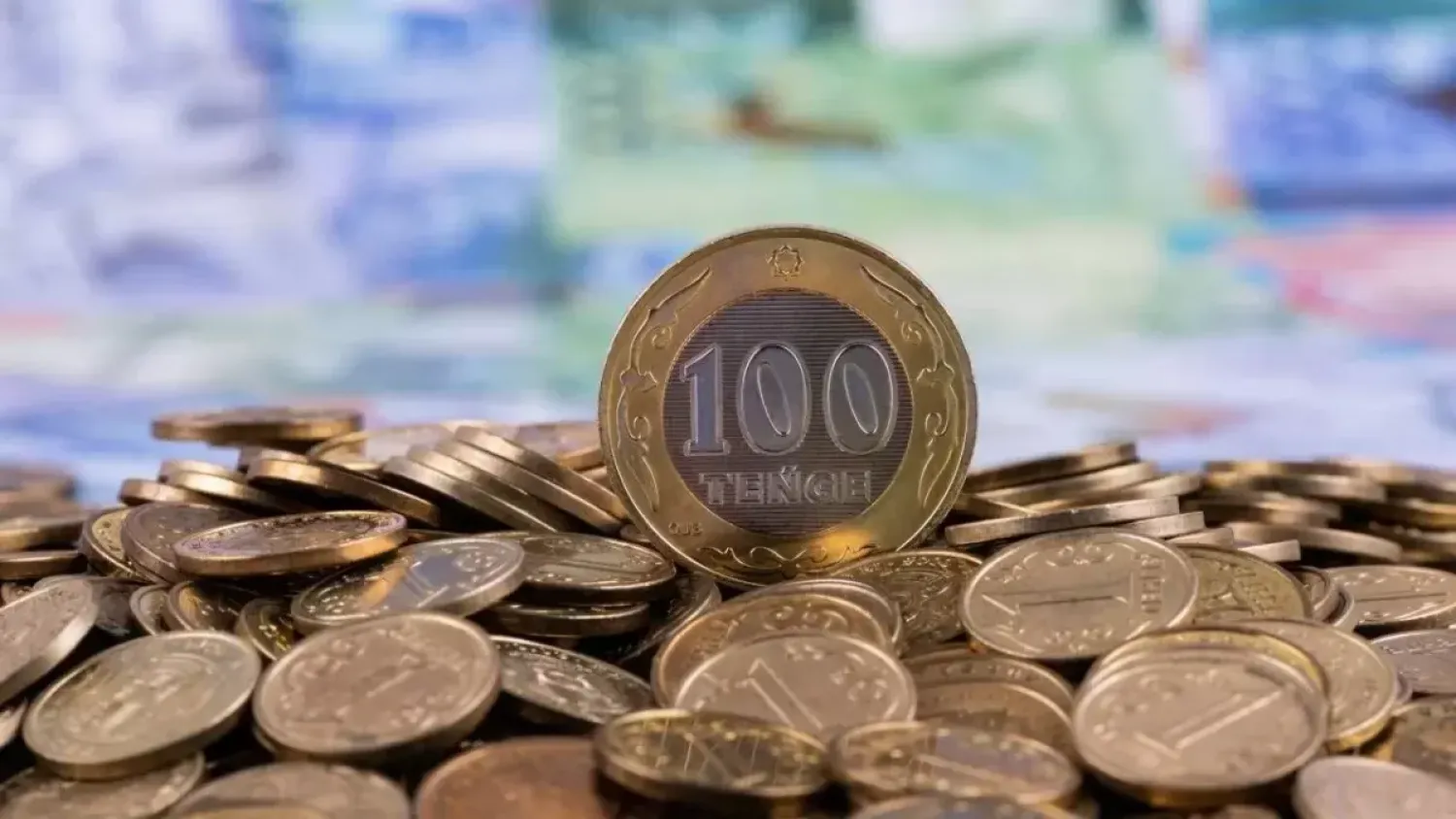 Поддержать нацвалюту интервенциями готовы в Казахстане