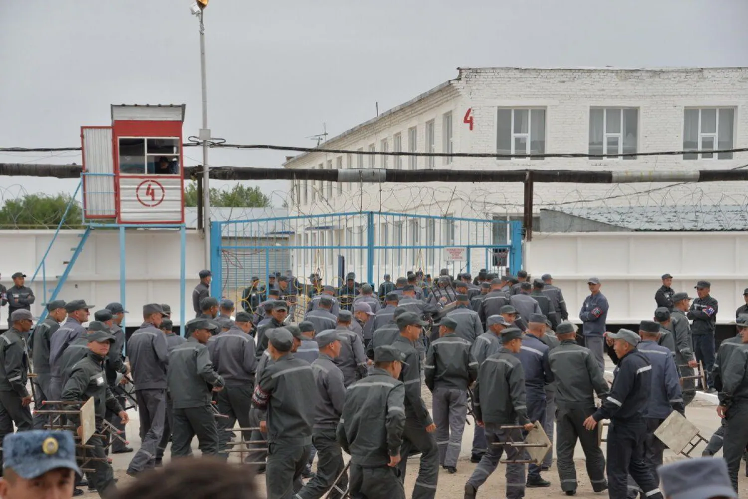 Кто из осужденных подпадет под амнистию в Казахстане
