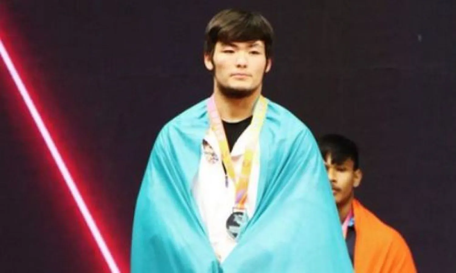 Казахстанец завоевал бронзовую медаль на чемпионате Азии по тяжелой атлетике