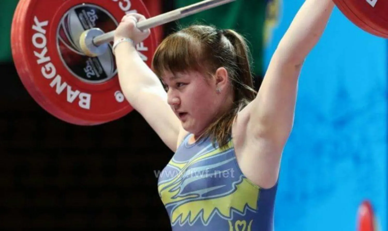 Тяжелоатлетка Карина Кузганбаева стала трехкратной чемпионкой Казахстана