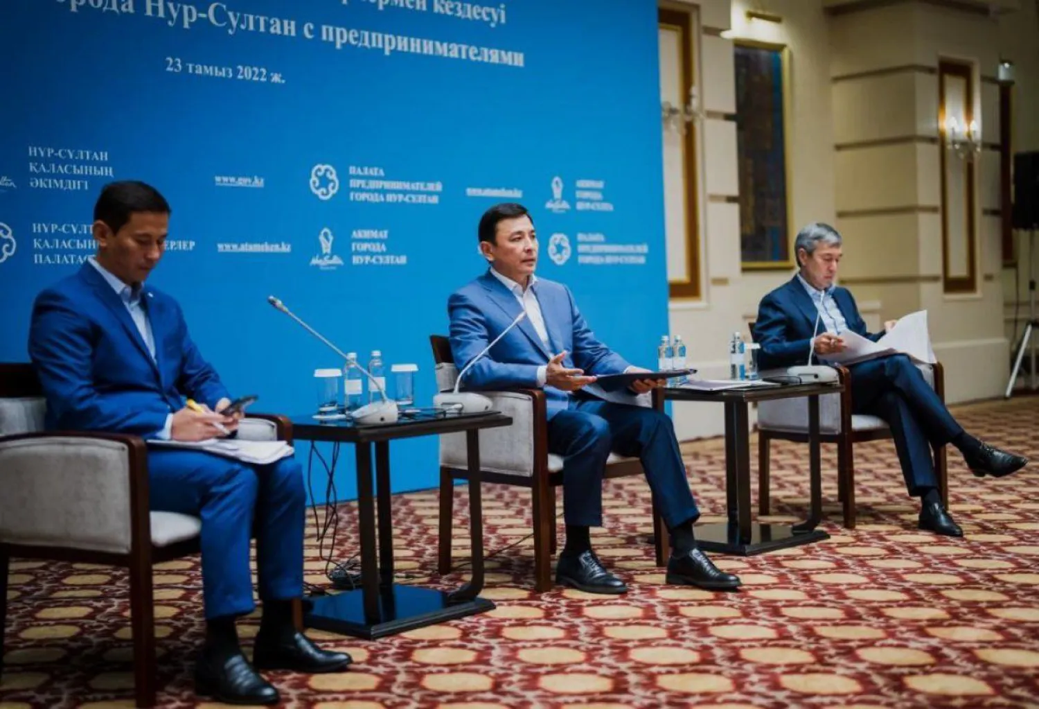Акимат Нур-Султана и фонд «Қазақстан халқына» подписали меморандум о сотрудничестве