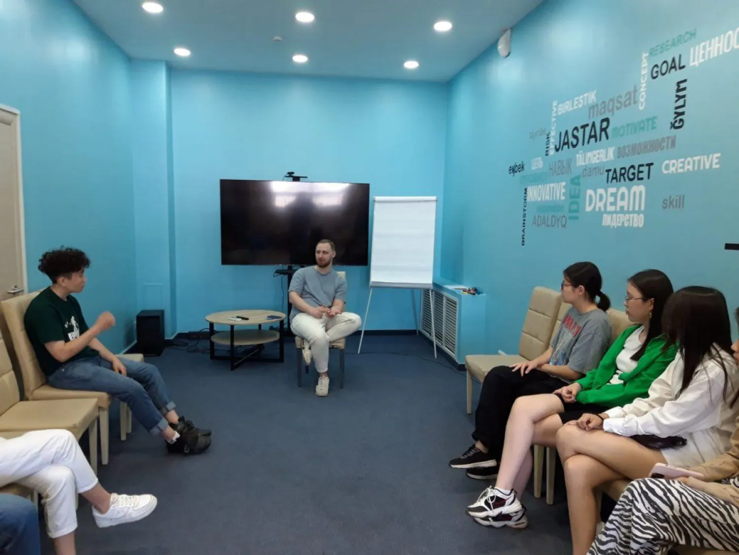 Тренинг по антинаркотической направленности для молодежи провели в Нур-Султане