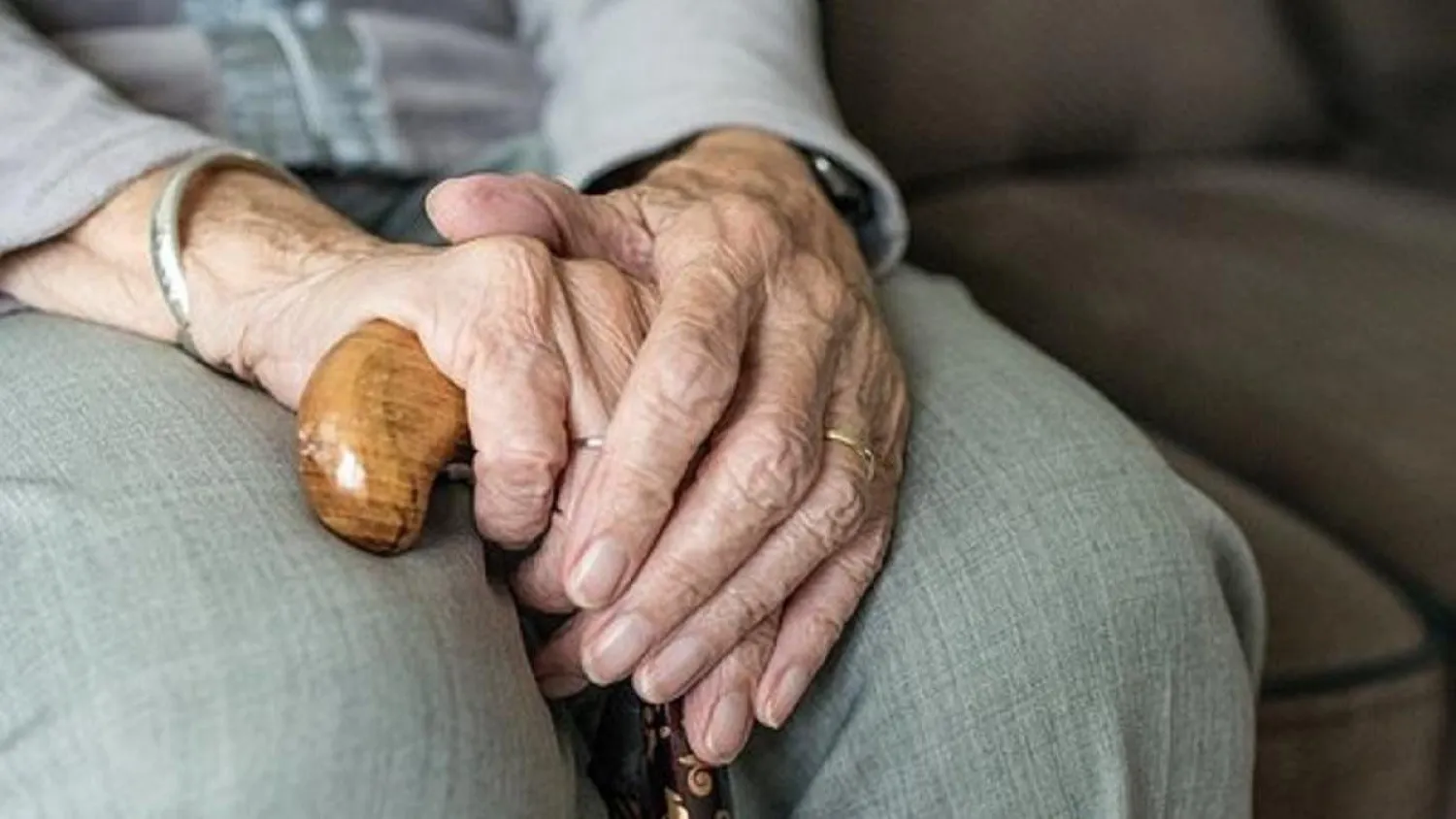 Возраст выхода женщин на пенсию будет снижен до 58 лет с 1 января 2023 года - фейк