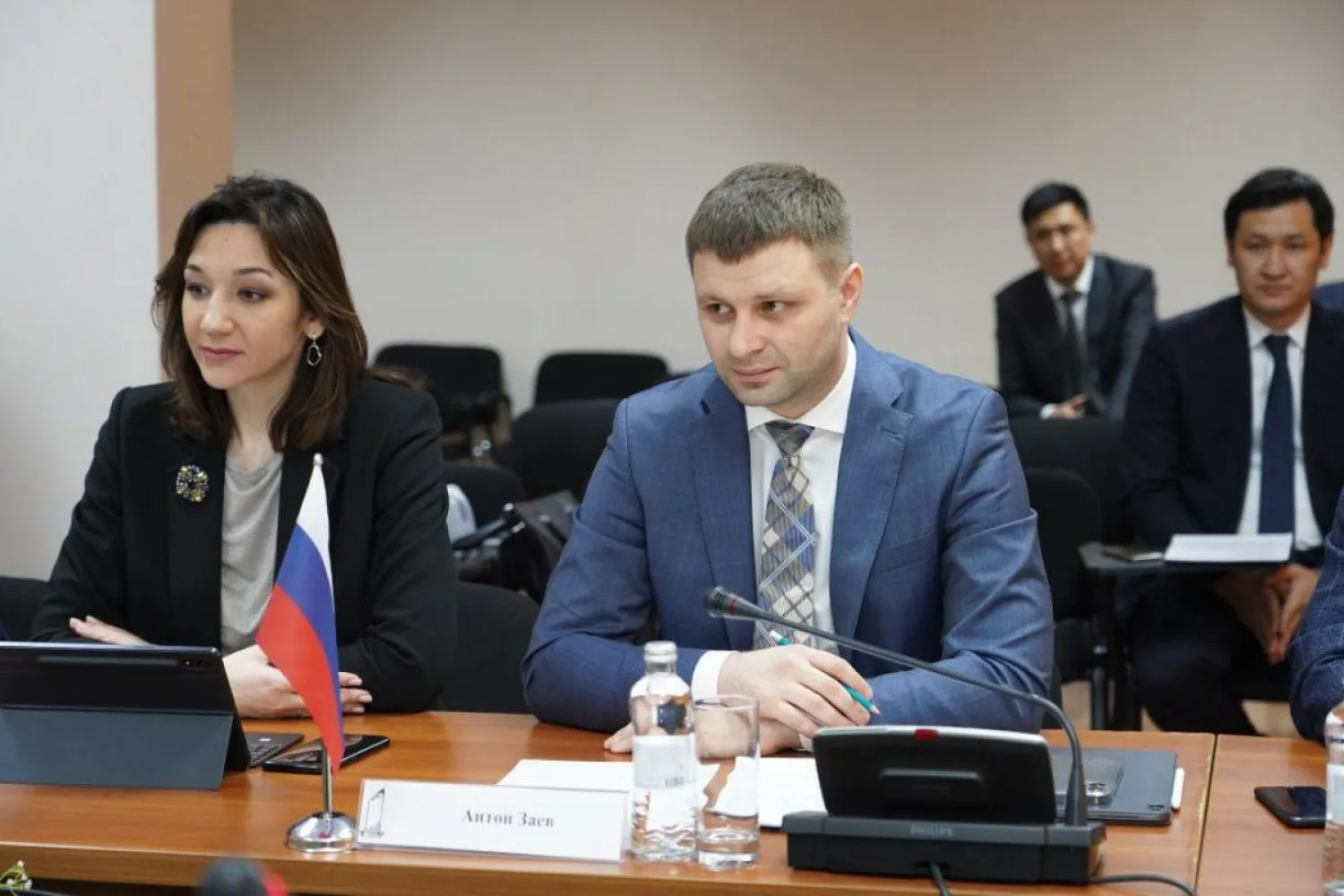 Руслан Баймишев провел встречу с Председателем Правительства Омской области