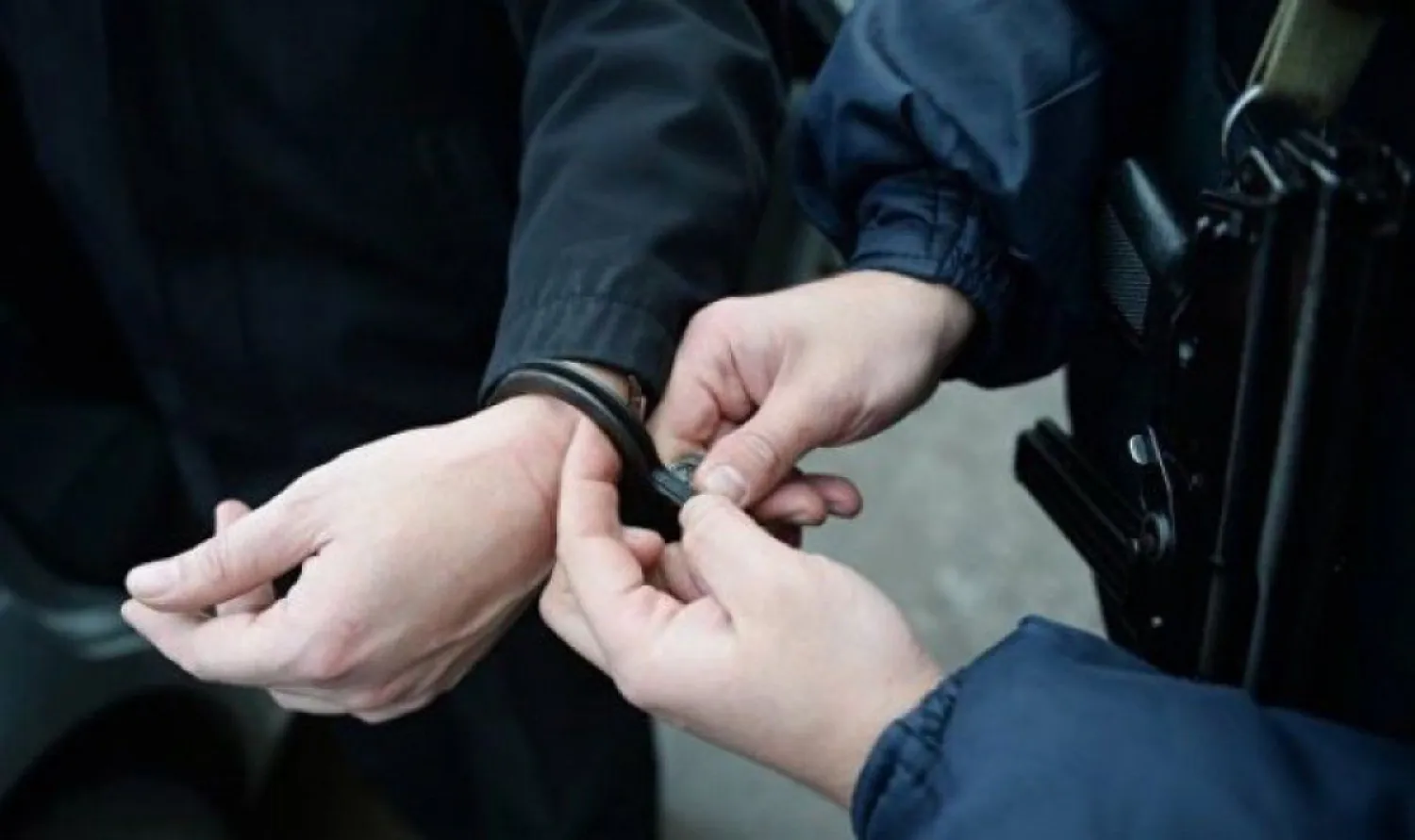 Закладчика синтетических наркотиков задержали в столице