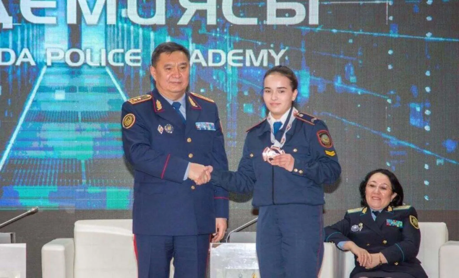 Глава МВД встретился с курсантами и преподавателями Карагандинской академии