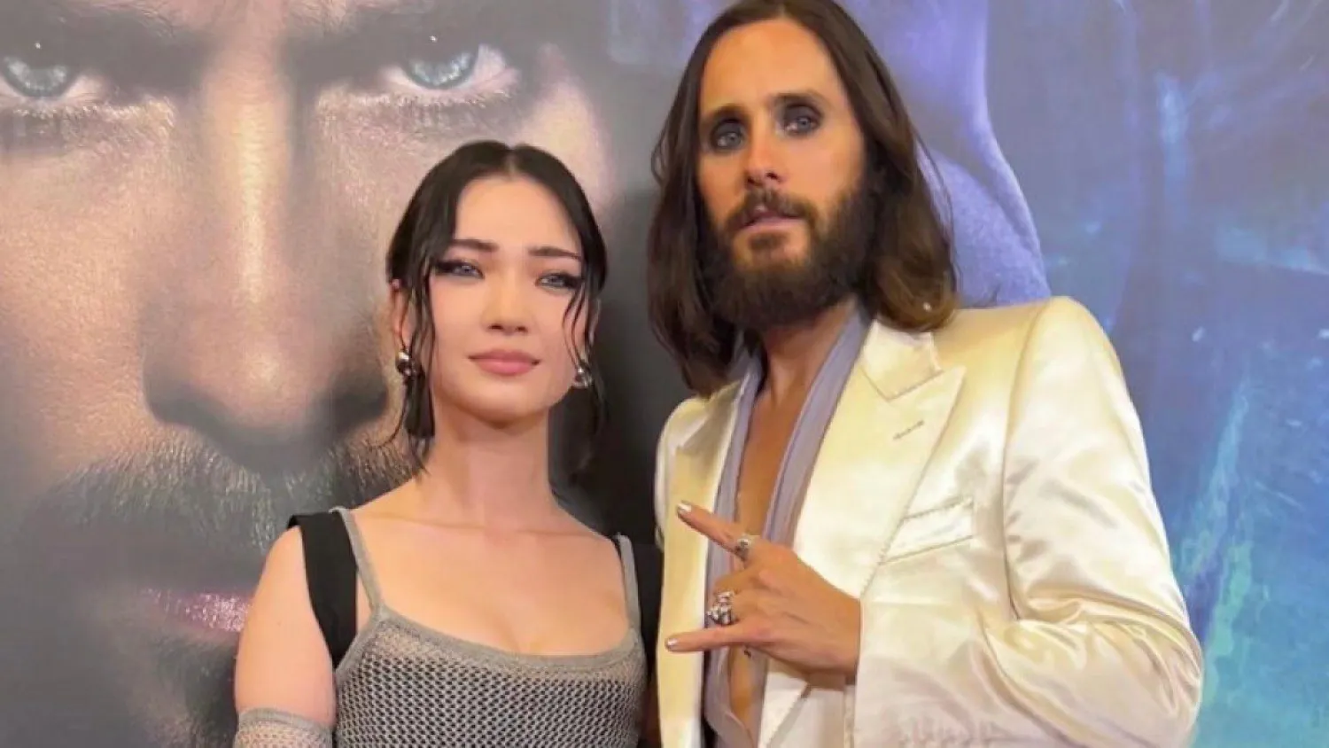 Джаред Лето пригласил Айю Шалкар на премьеру своего нового фильма «Морбиус»