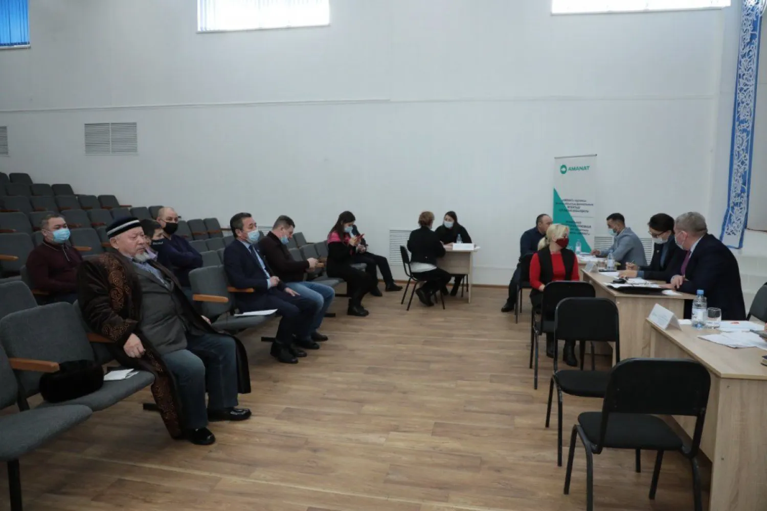 Мобильные общественные приемные партии AMANAT выезжают в регионы