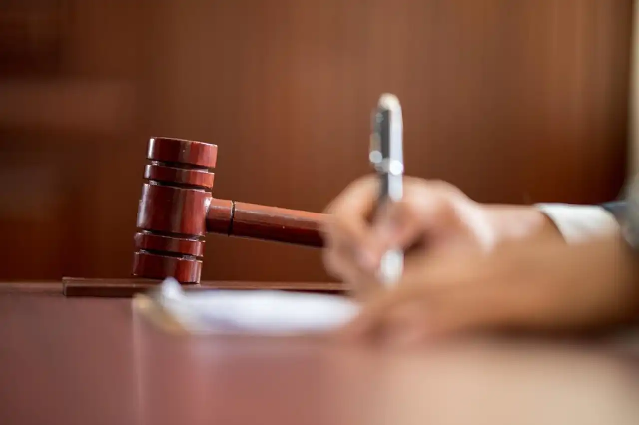 Суд вынес приговор чиновнику за взятку в Рудном