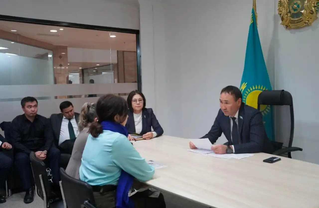 Результаты первого дня приема граждан в маслихате Астаны