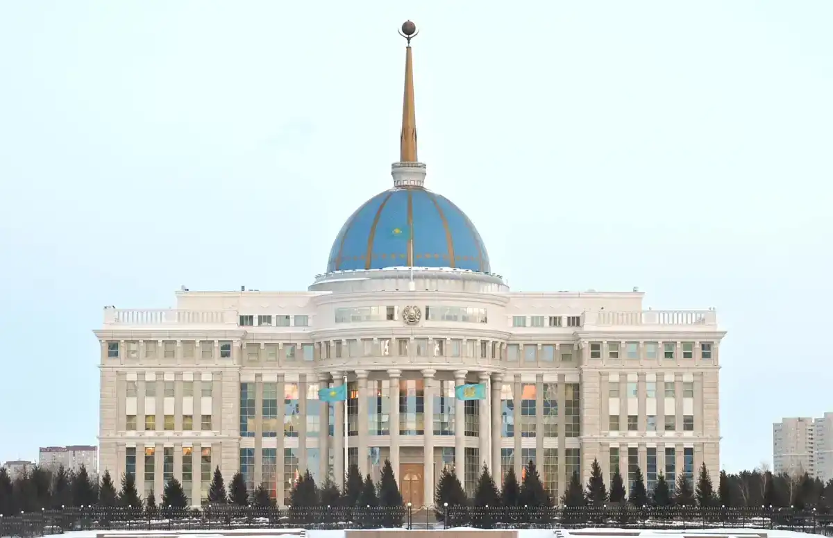 Президента поздравляют с началом священного месяца Рамазан