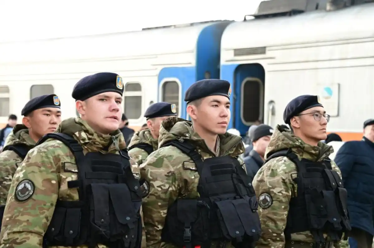 Морские пехотинцы примут участие в параде Победы в Астане