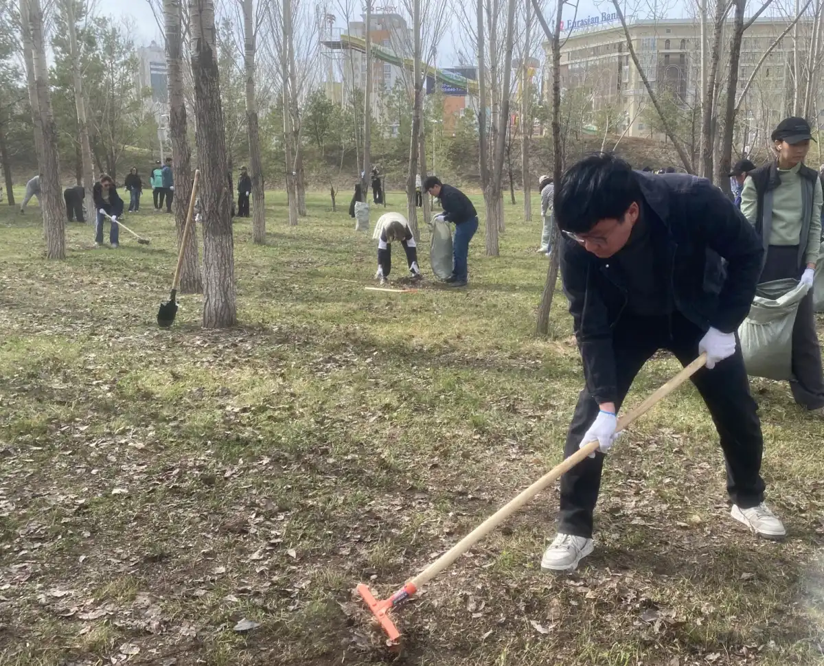 Финансовый сектор столицы принял участие в городском субботнике