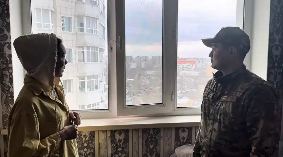 10 детей выпали из окон с начала года в Астане