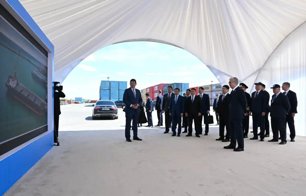 Глава государства поручил ускорить строительство аэропорта в курортной зоне Кендерли