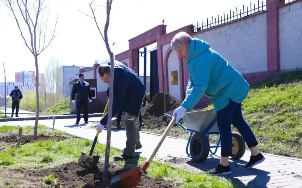 Стартовал всеказахстанский день посадки леса