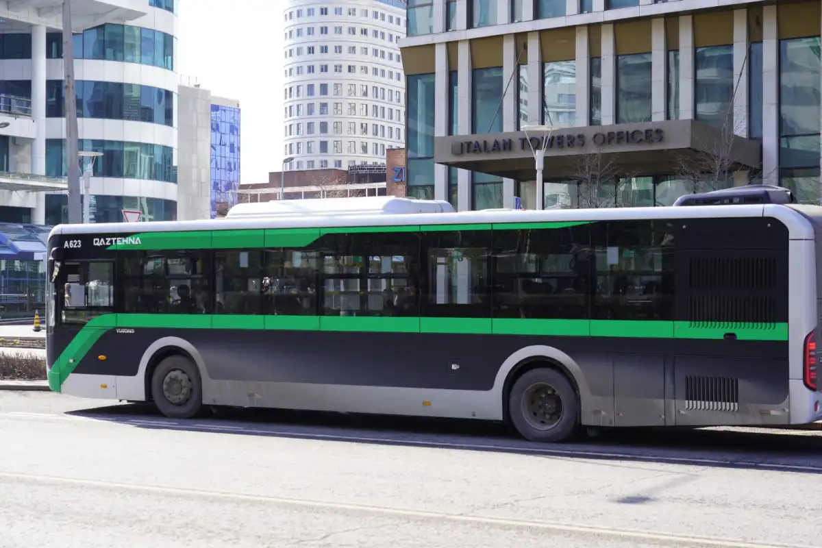 Временно изменены маршруты нескольких автобусов в столице