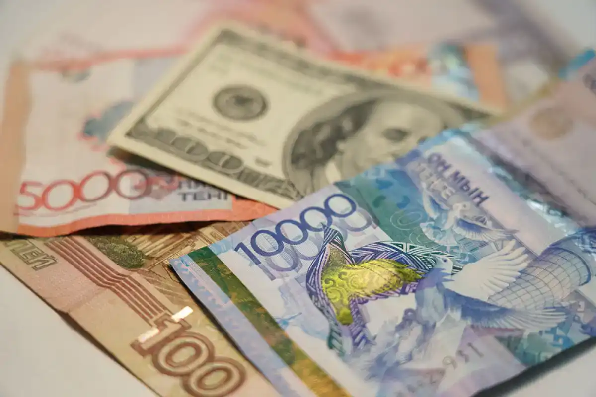 Курс валют в обменниках Астаны на 3 августа
