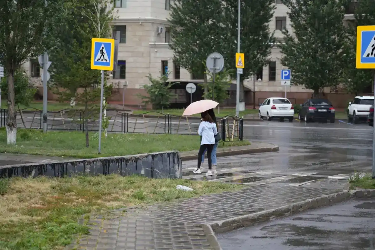 Дождь с грозой ожидаются в Астане 17 августа