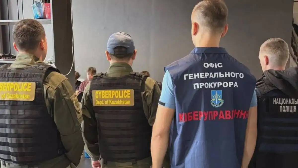 Казахстан участвовал в спецоперации по ликвидации дипфейк-call-центра в Киеве - ВИДЕО