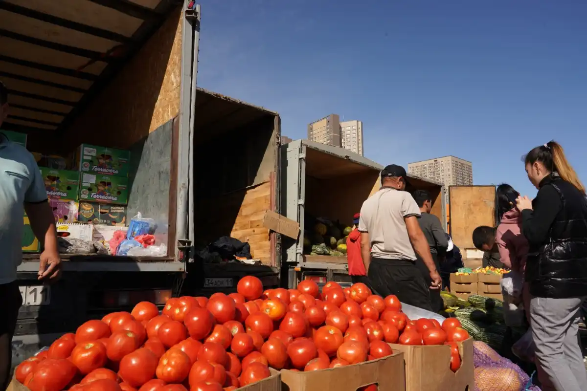350 тонн продукции привезут аграрии трех областей на столичную сельхозярмарку