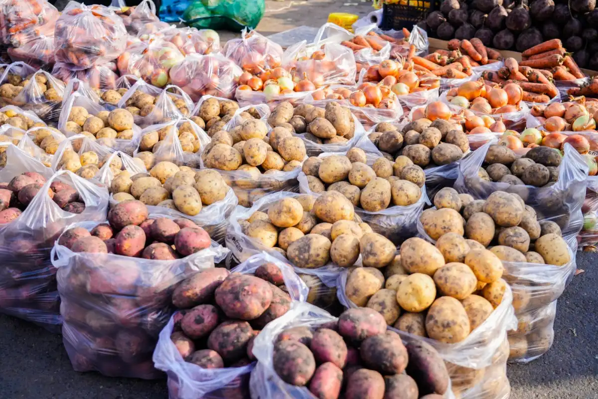 Неэффективность СПК в сдерживании цен на социальные продукты установило АЗРК