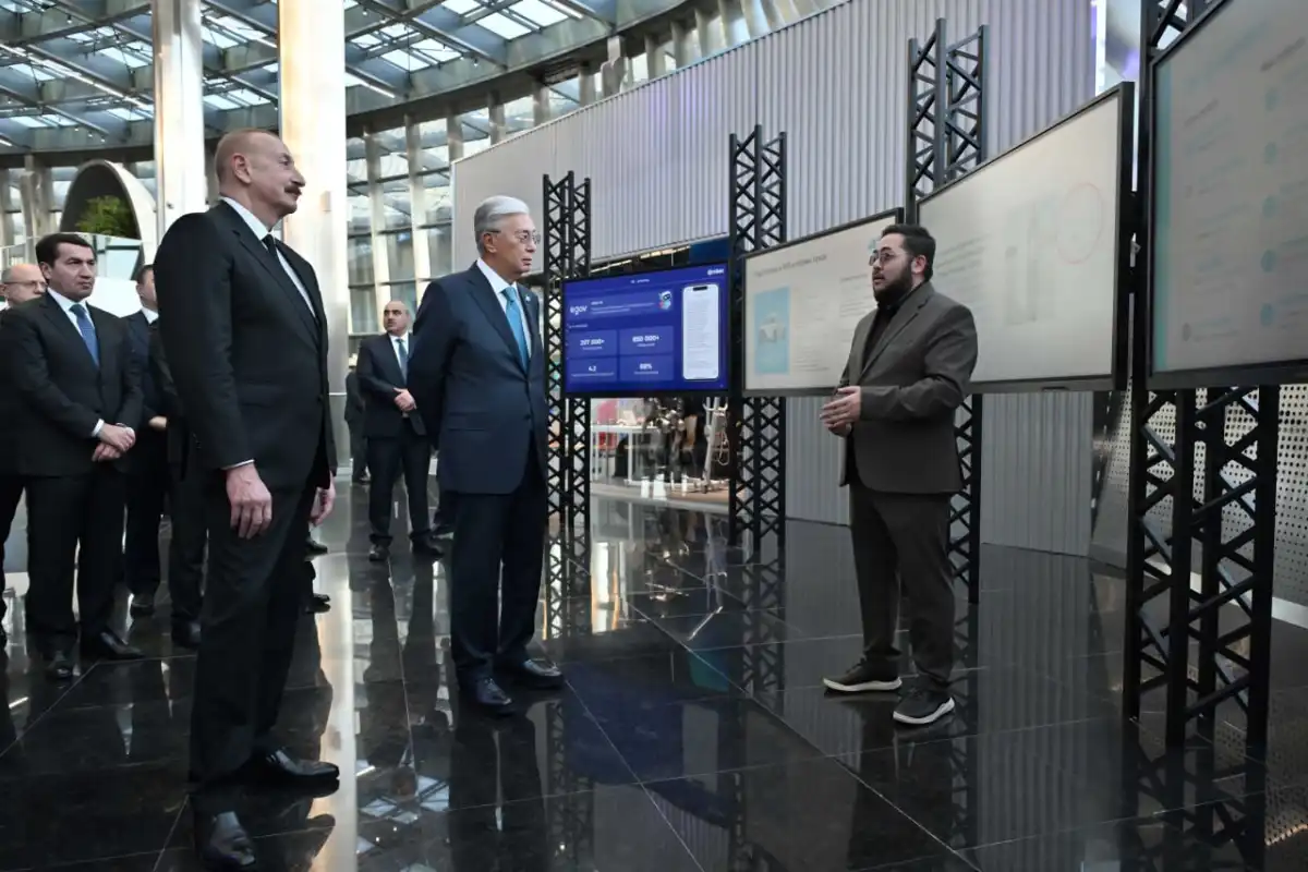 Президенты Казахстана и Азербайджана посетили Международный центр ИИ Alem.AI