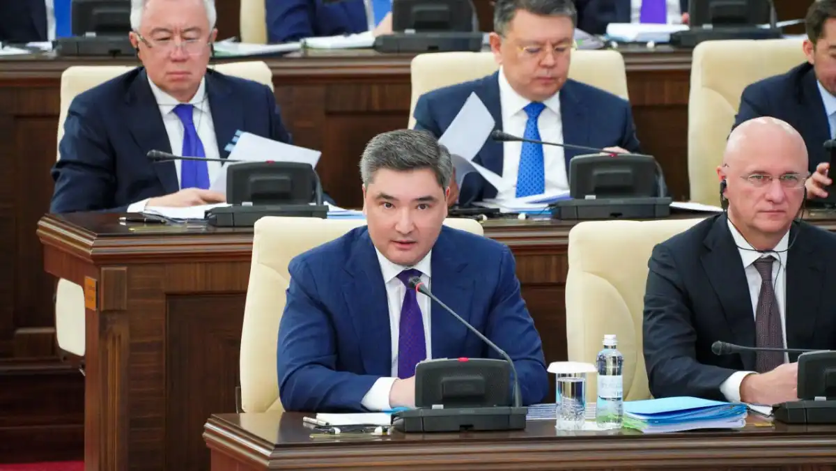 Бектенов: Правительство прилагает все усилия для стабильного роста экономики